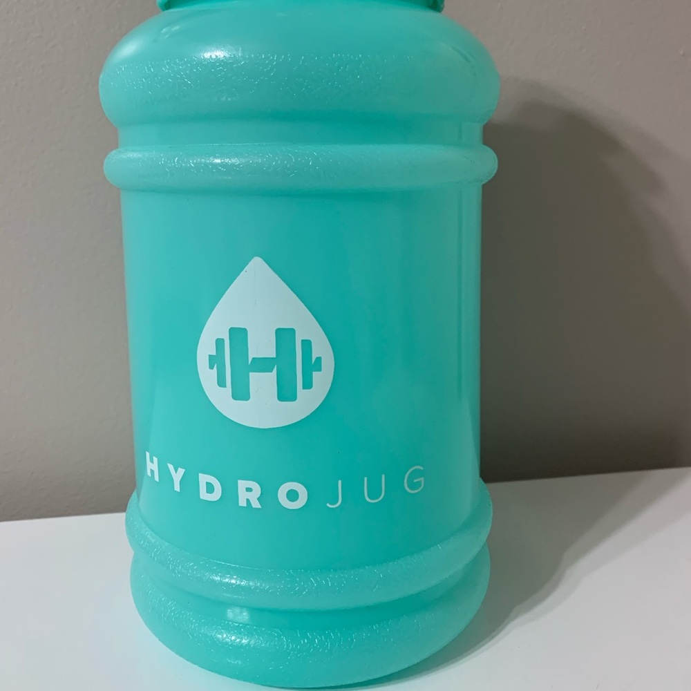EUC Mint Hydro Jug